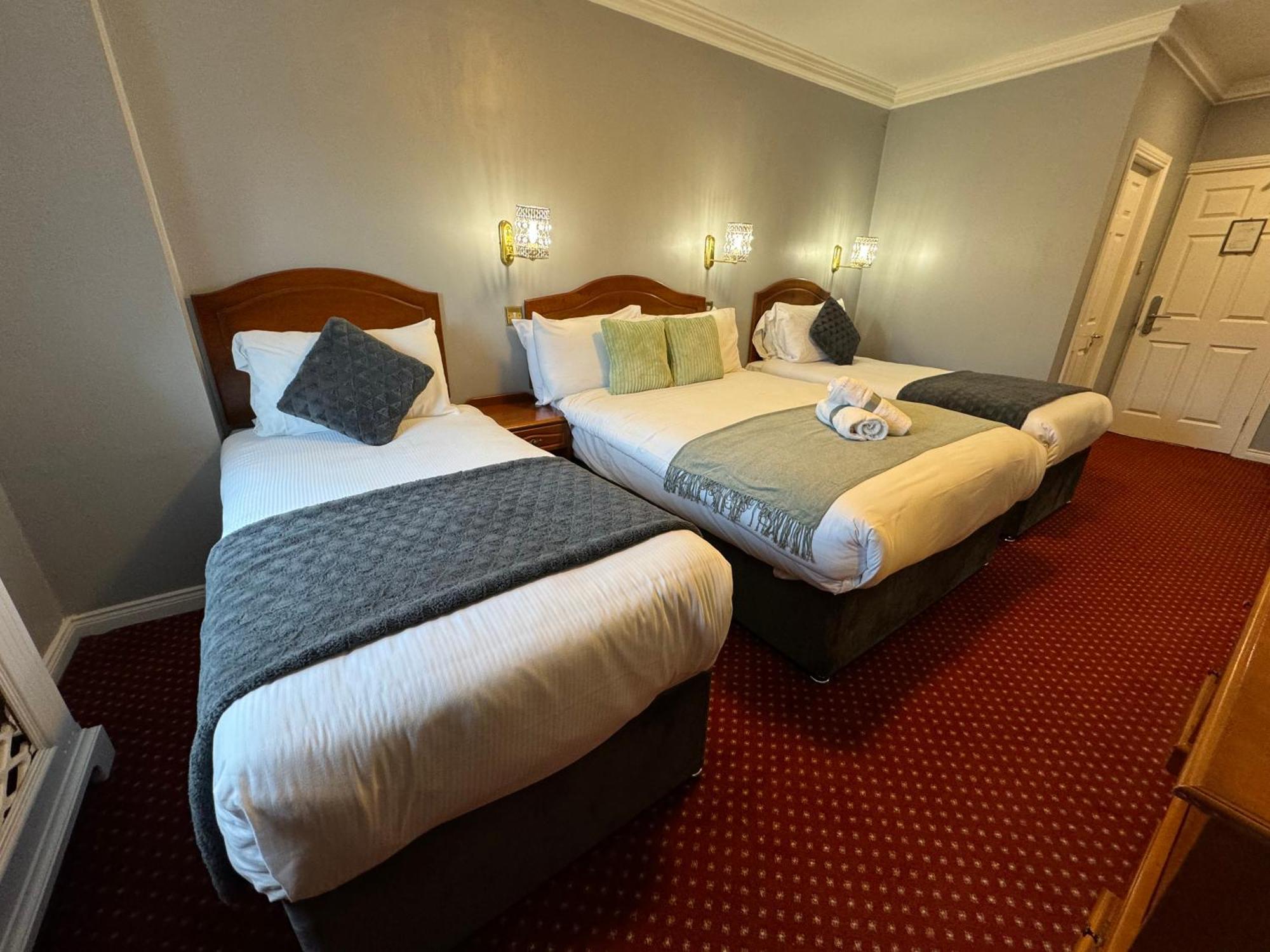Hotel The Killarney Grand Extérieur photo