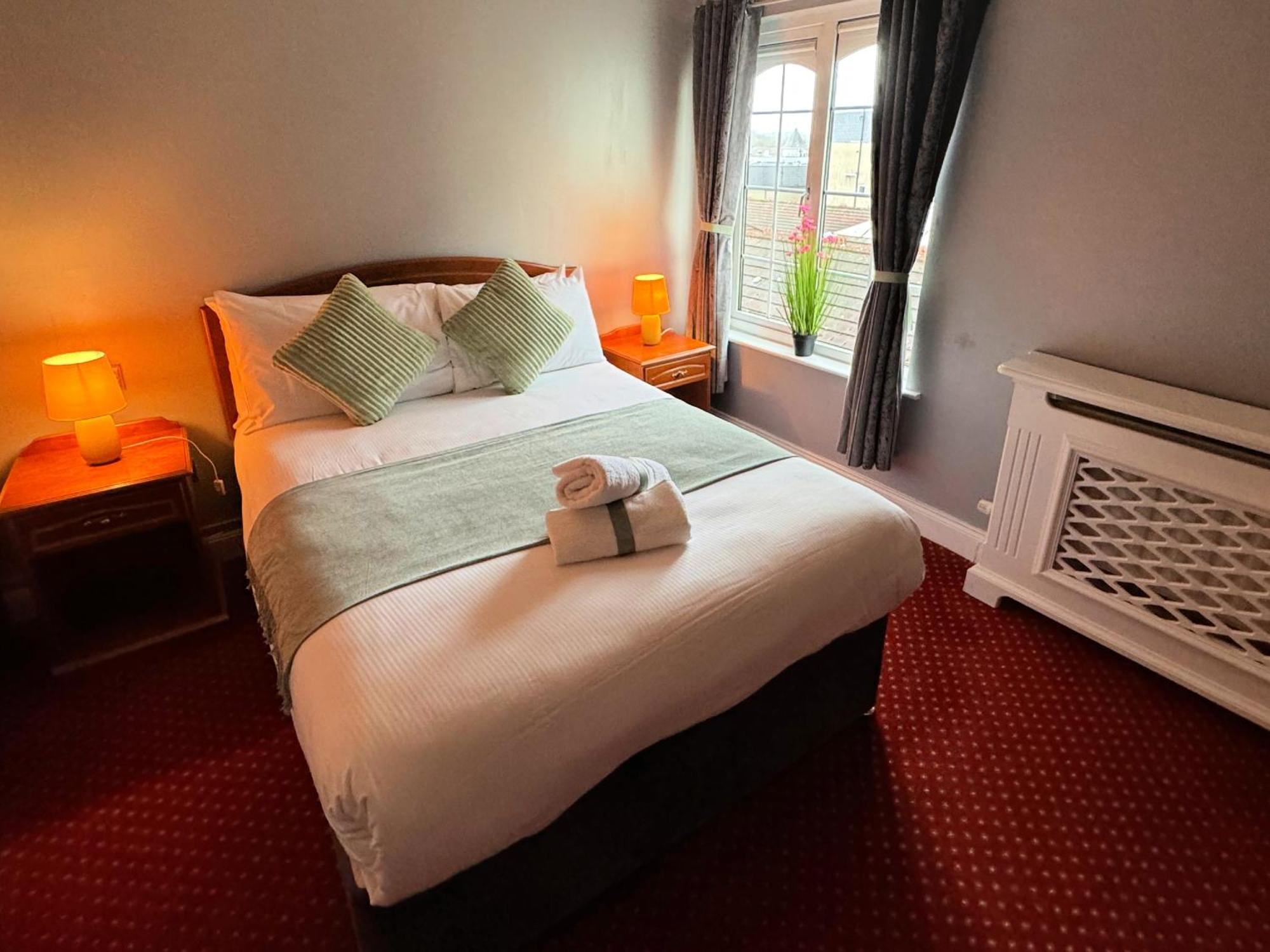 Hotel The Killarney Grand Extérieur photo