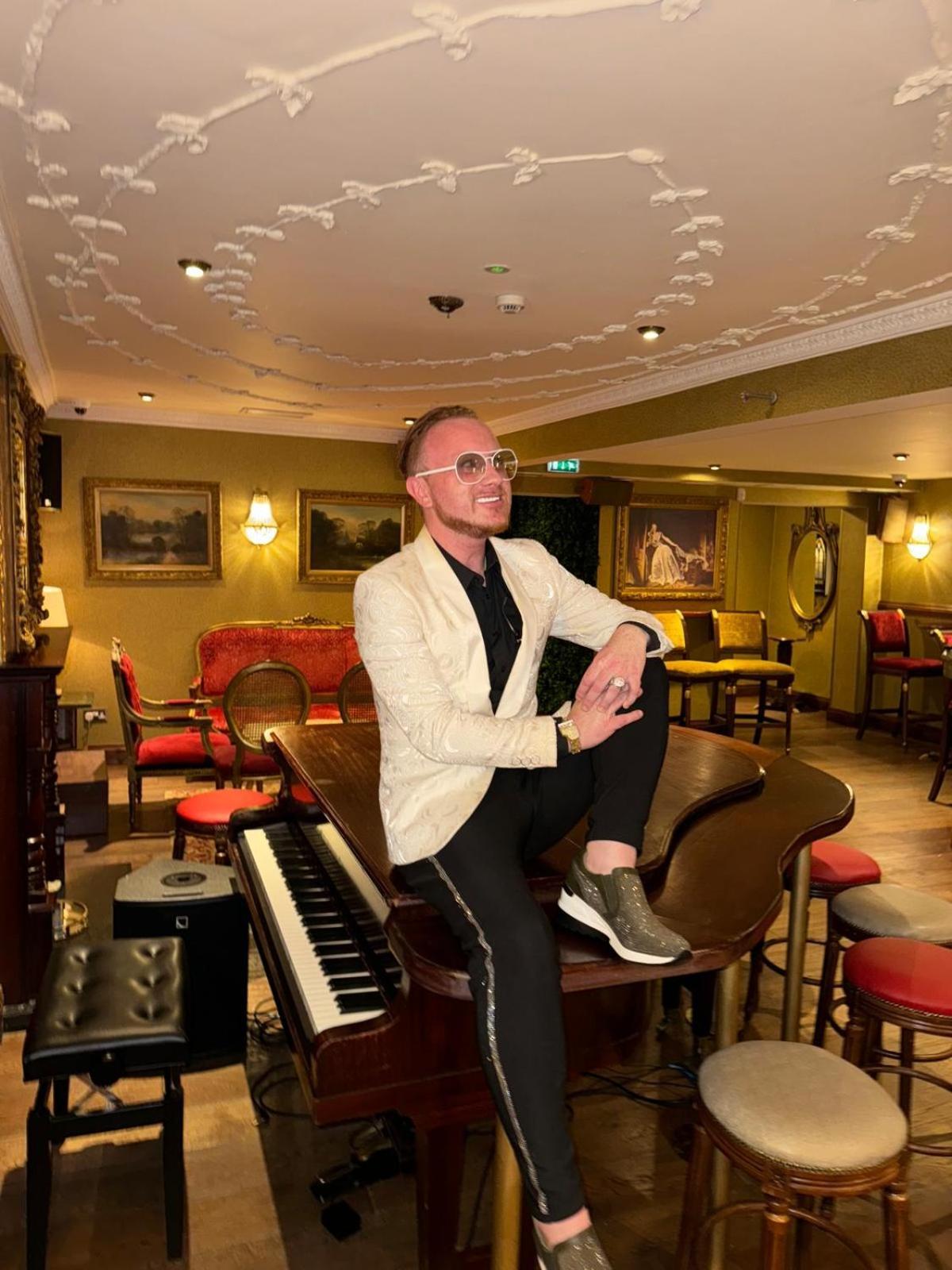 Hotel The Killarney Grand Extérieur photo